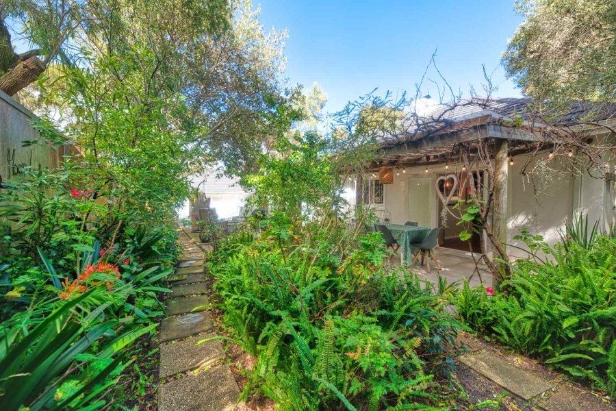 6 Bedroom Property for Sale in Northcliff Western Cape